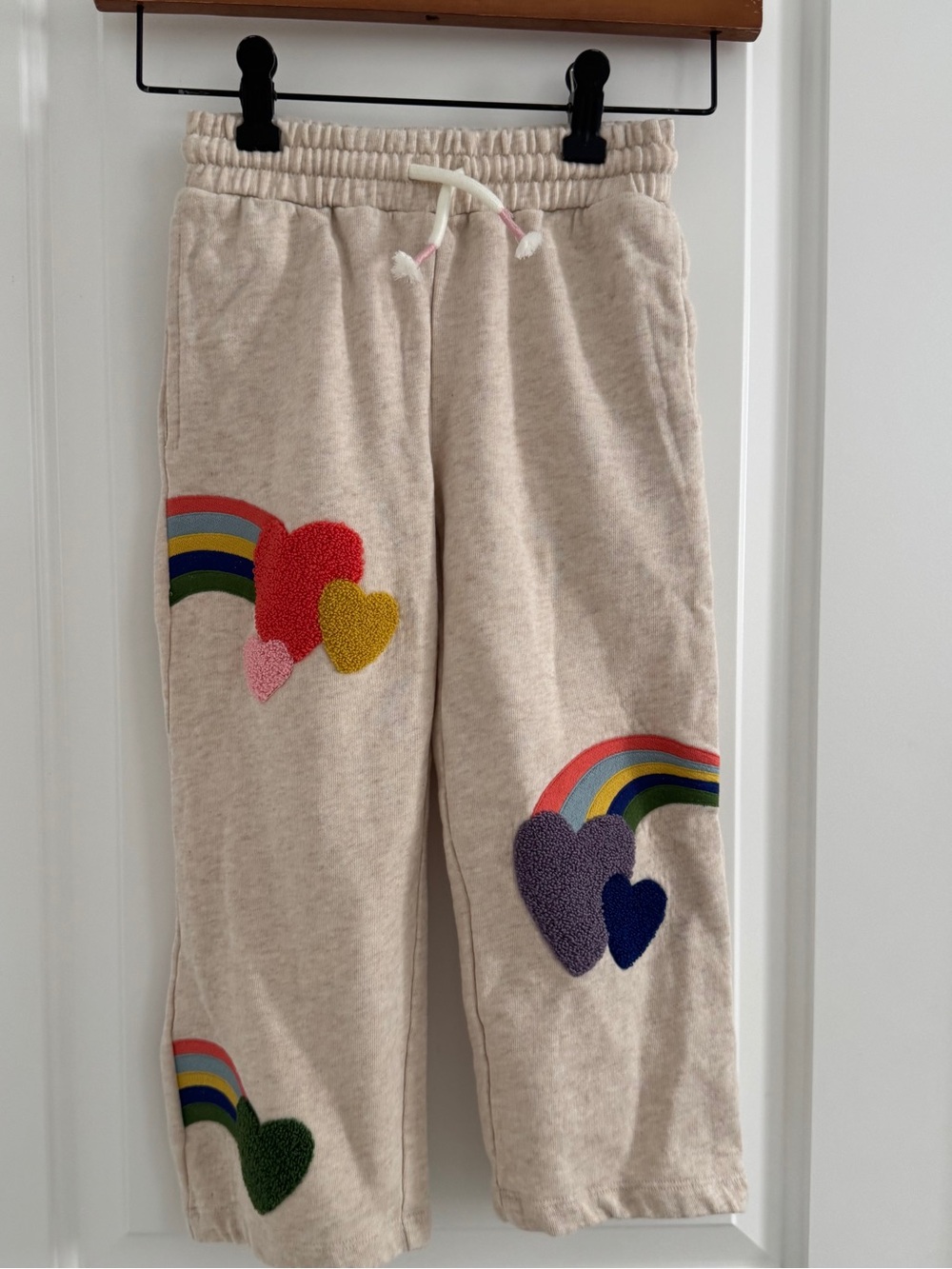 MINI BODEN Kids' Appliqué Wide Leg
Cream oatmeal Sweatpants little girl 4 - 5 Y - Picture 5 of 10
